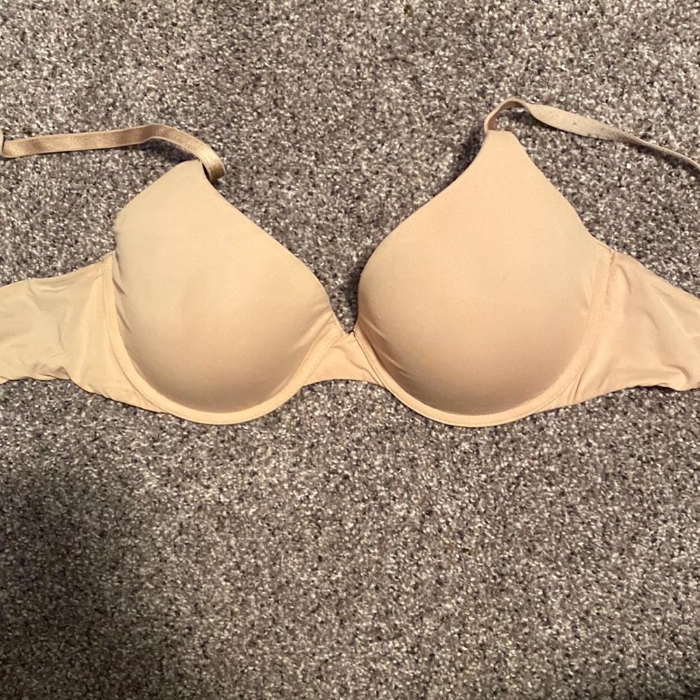 Nude Victoria’s Secret bra